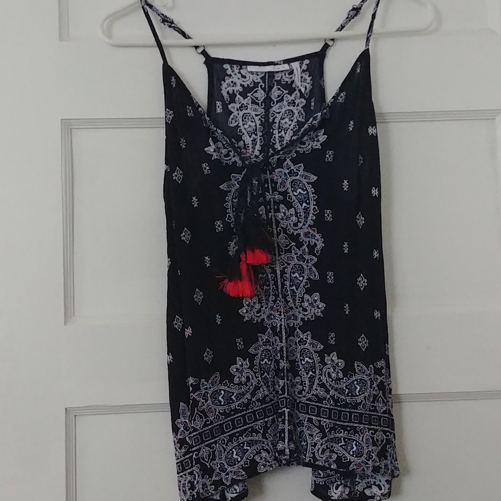 🌺Detail halter top